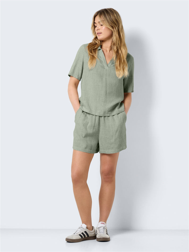 Leilani linen shorts - sage green