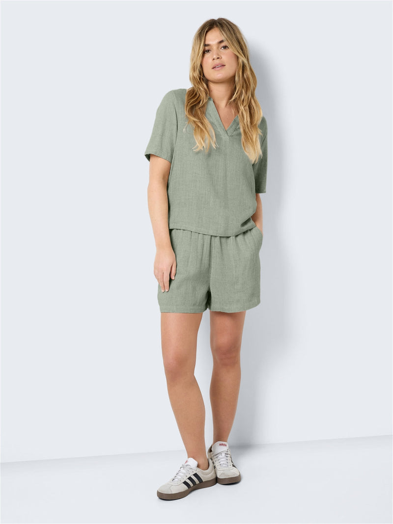 Leilani linen shirt - sage green short sleeve